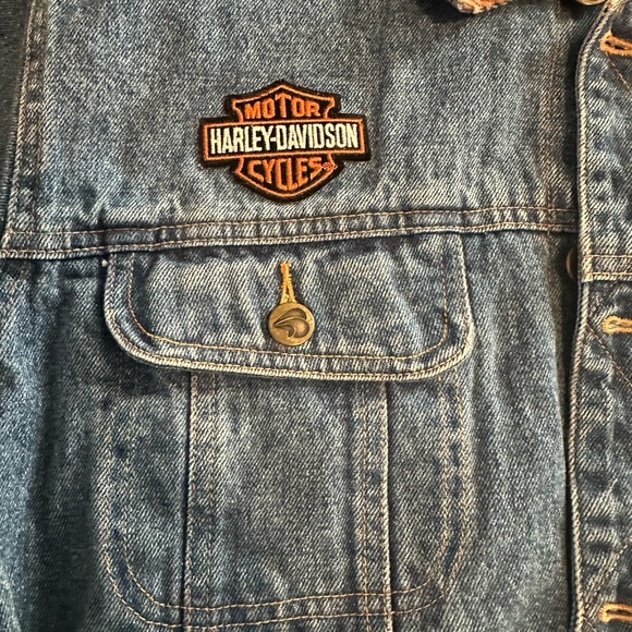 Harley Davidson (upcycled) Jean jacket Size L.  HP 🎉 - Picture 2 of 10